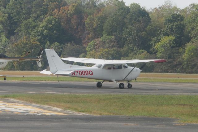 Cessna Skyhawk (N7009Q)