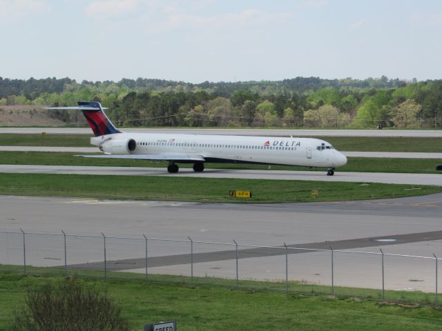 McDonnell Douglas MD-90 (N927DN) - Delta MD-90 to Atlanta! (4/2/16)