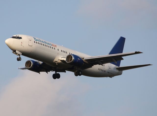 BOEING 737-400 (N279AD) - KPIT operating as Airborne Xtra