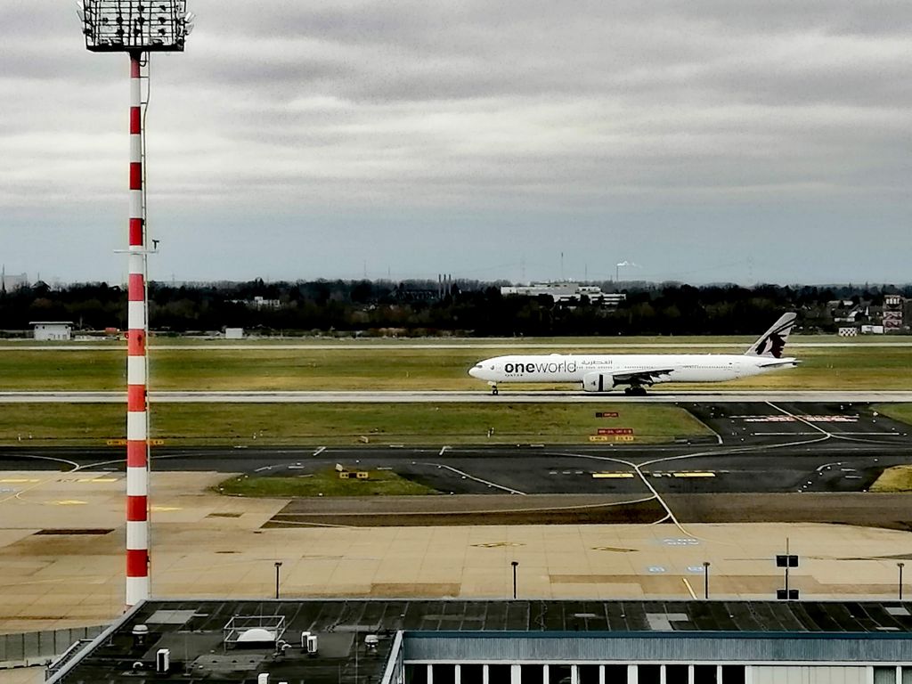 A7-BAA — - P7 Deck8 in der Mittagspause