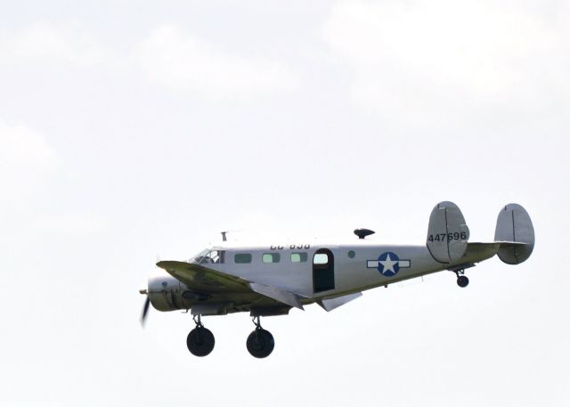 Beechcraft 18 (N7381C)