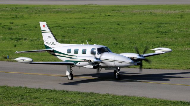 Piper Cheyenne 2 (HB-LNL)