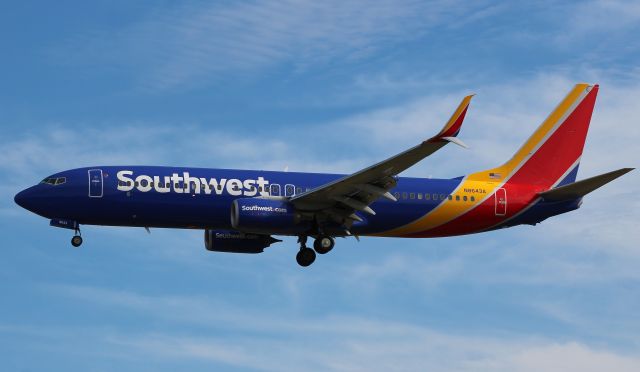 Boeing 737-800 (N8643A) - One of Southwests newer 737-800s arriving in March of 2017.