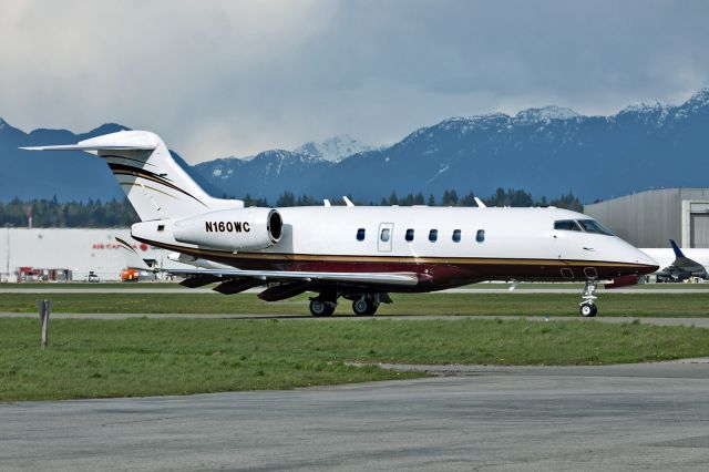 Bombardier Challenger 300 (N160WC)