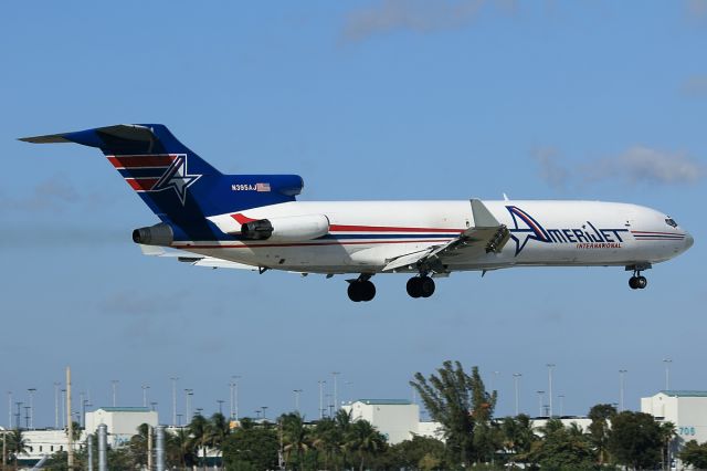 Boeing 727-100 (N395AJ)