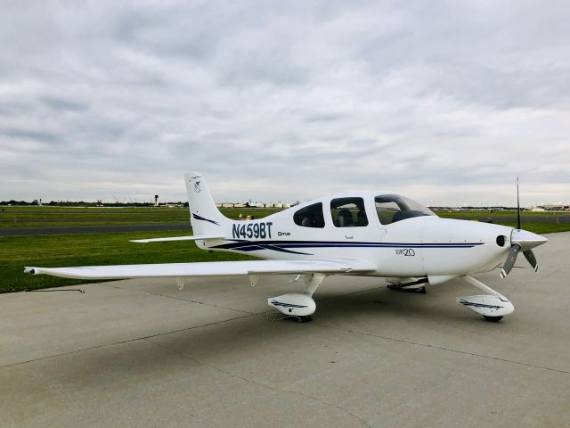 Cirrus SR-20 (N459BT)