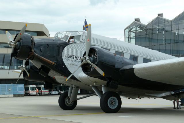 JUNKERS Ju-52/3m (D-CDLH)