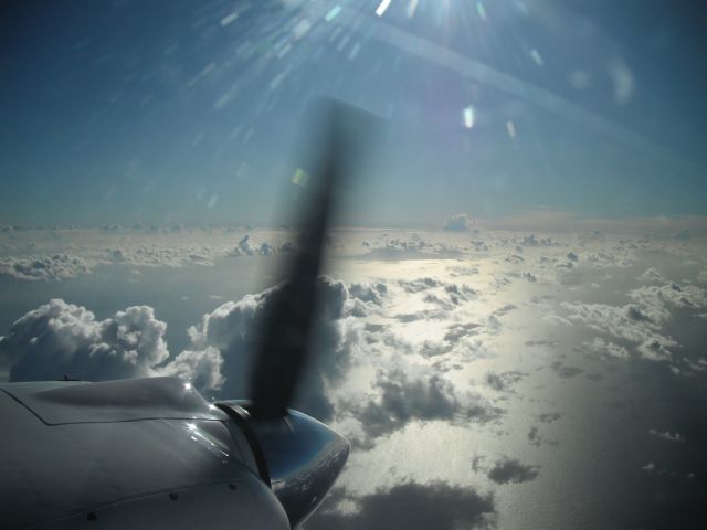 Beechcraft Baron (58) (N89RL) - Some where above the Caribean