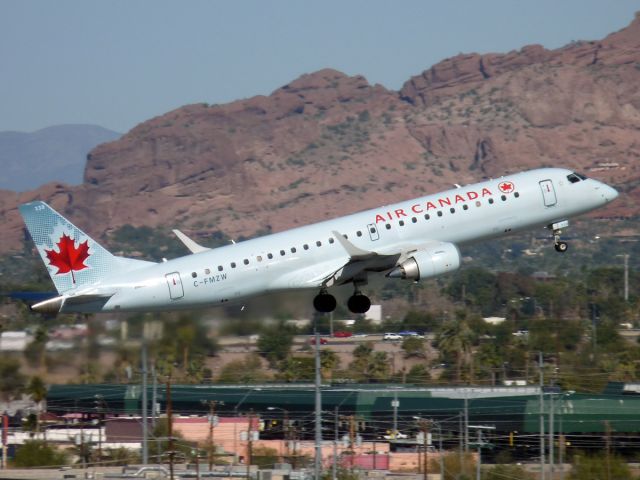 Embraer ERJ-190 (C-FMZW) - Jan 16, 2009 - just airborne from runway 08