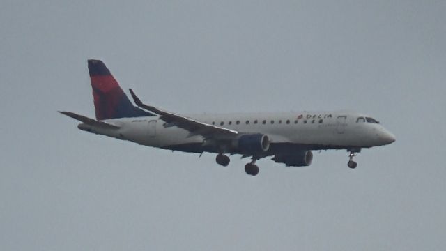 Embraer 175 (N603CZ) - There are way too many E175's in Southern California!