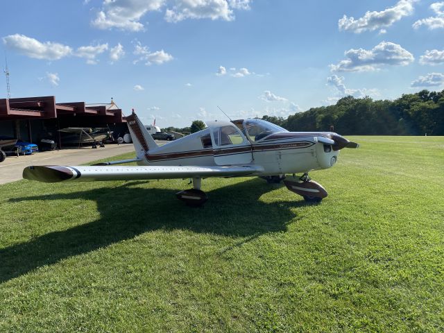 Piper Cherokee (N6761W)