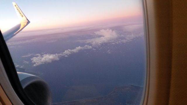 Boeing 737-800 (EI-FOD) - On FR7888 From Palma de Mallorca to Cork. This is somewhere over Bordeaux,France.