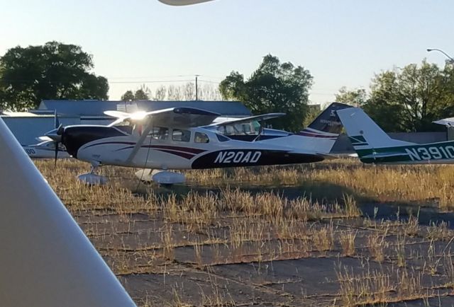 Cessna T206 Turbo Stationair (N20AD)