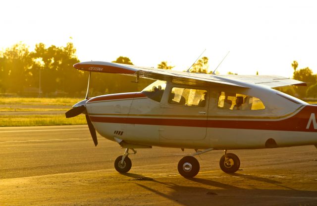 Cessna Centurion (N8271M)