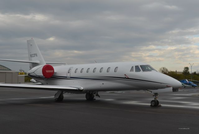 Cessna Citation Sovereign (N122PH) - N122PH seen at KBKL on a cloudy, overcast day. Please look for more photos at Opshots.net