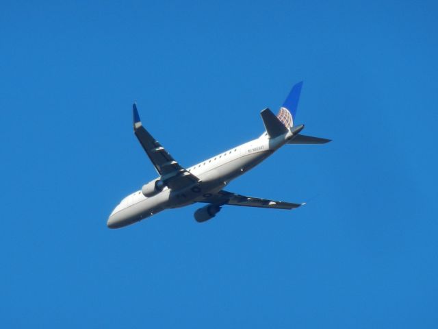 Embraer 170/175 (N86347) - N86347, A 2016 Embraer E-170-200 Of Mesa, Approaches Dulles Int Airport