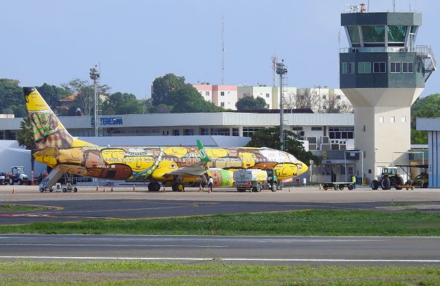 Boeing 737-700 (PR-GUO)