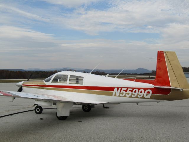 Mooney M-20 (N5599Q)