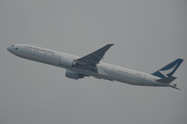 BOEING 777-300ER (B-KPM)