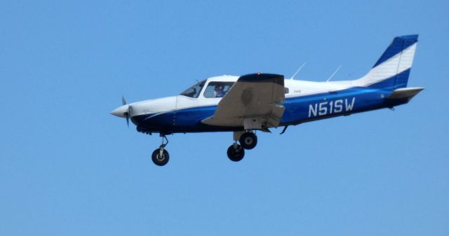 Piper Dakota / Pathfinder (N51SW) - On final is this 1981 Piper Dakota / Pathfinder PA-28-236 in the Winter of 2021.