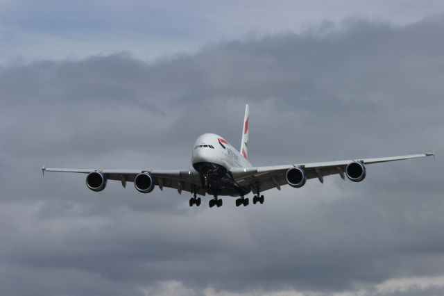 Airbus A380-800 (G-XLEG)