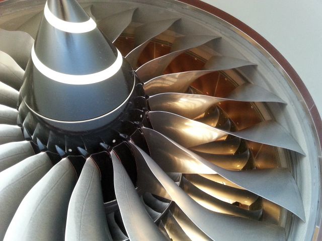 Boeing 787-8 — - What the blades look like when the plane is brand new!!!