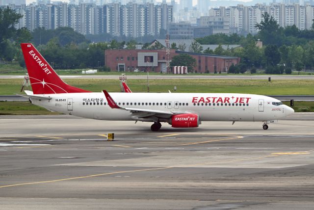Boeing 737-800 (HL8549)