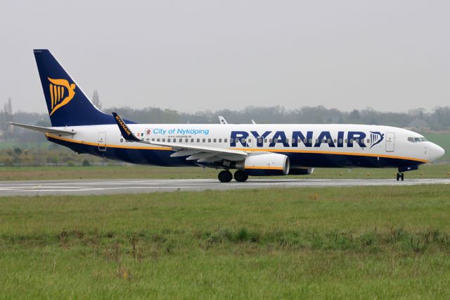 Boeing 737-800 (EI-EBK)