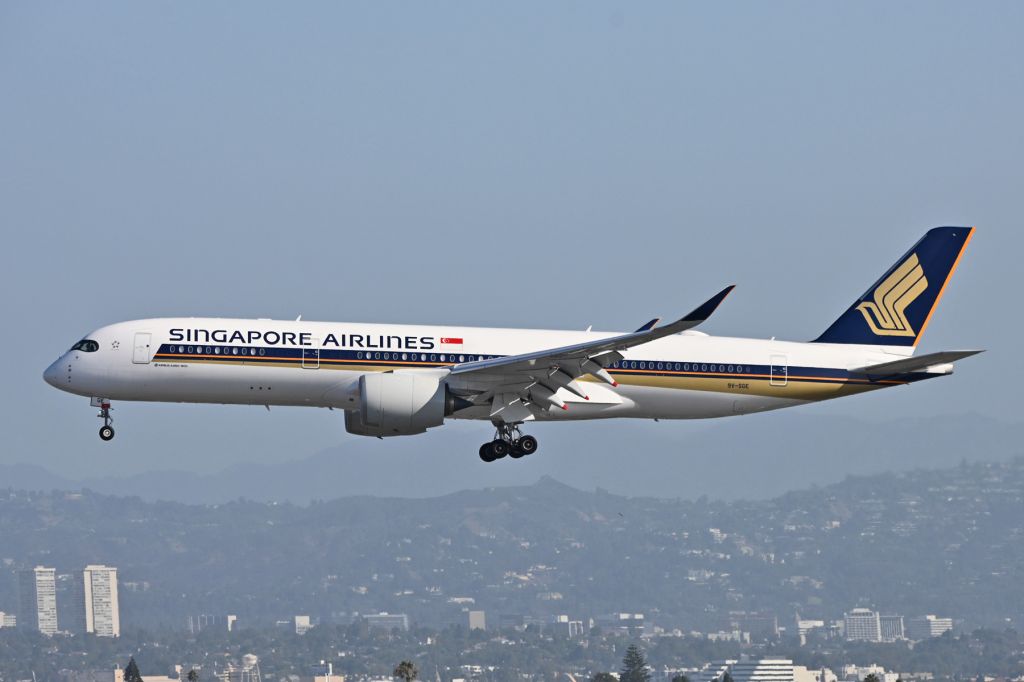 Airbus A350-900 (9V-SGE)