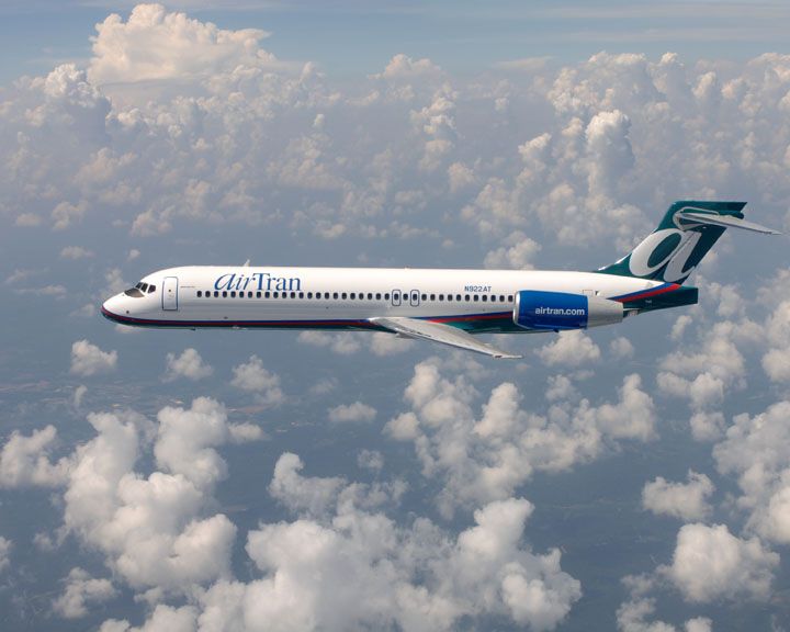 Boeing 717-200 (N922AT)
