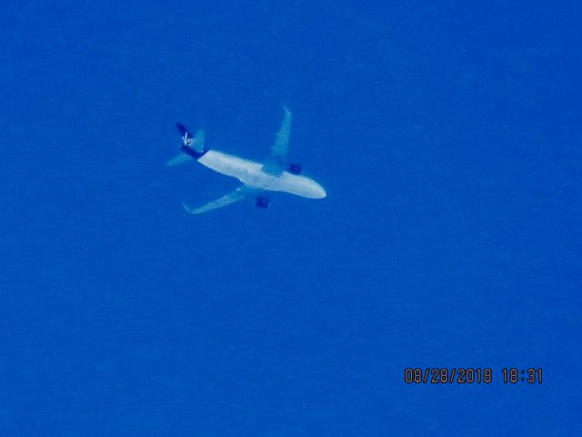 Airbus A320 (N282VA)