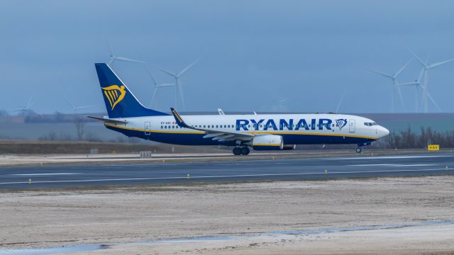 Boeing 737-700 (EI-GSI)
