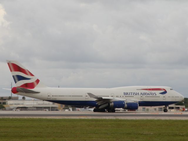 Boeing 747-400 (G-BYGD)