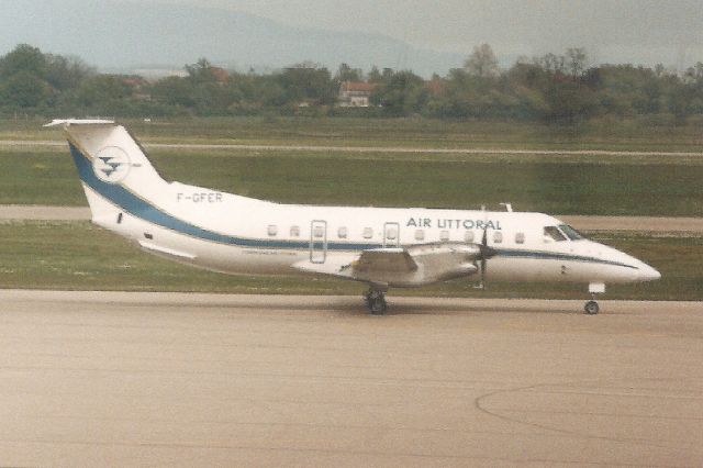 Embraer EMB-120 Brasilia (F-GFER) - Seen here on 21-Apr-94.br /br /Exported to Luxembourg 1-Apr-99 as LX-RGI,br /then reregistered F-GTSN 23-May-01.br /Registration cancelled 18-Jun-09.