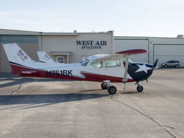 Cessna Skyhawk (N751BK) - 2 MAY 2017.