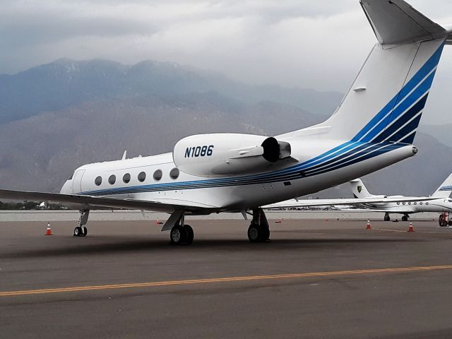 Gulfstream Aerospace Gulfstream IV (N1086) - On the ramp at Palm Springs