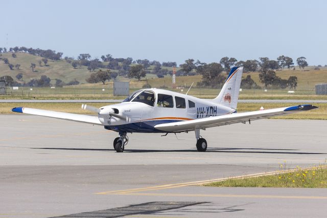 Piper Cherokee (VH-XDH) - Australian Airline Pilot Academy (VH-XDH) Piper PA-28-161 Cherokee Warrior III taxiing at Wagga Wagga Airport