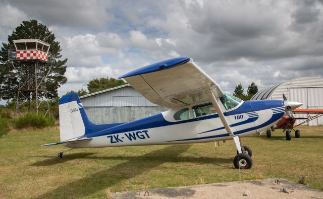 Cessna Skywagon 180 (ZK-WGT)