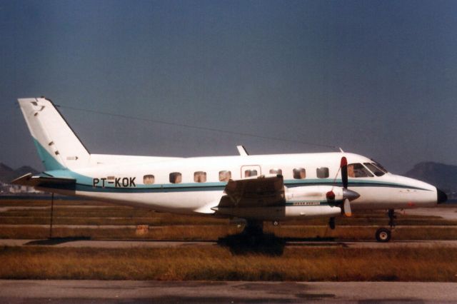 Embraer EMB-110 Bandeirante (PT-KOK) - Seen here in Nov-85.br /br /Reregistered PP-EON 4-May-92.br /Registration cancelled 21-May-99.