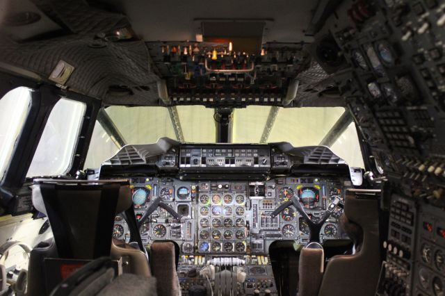 Aerospatiale Concorde (G-BOAA) - The flight deck of a preserved British Airways Concorde.br /br /Location: East Fortune Airfield, National Museum of Flight, Scotland.br /Date: 27.11.22 (dd/mm/yy).