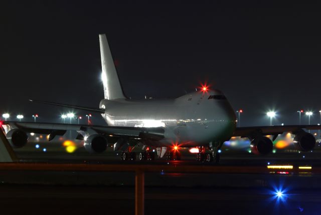 Boeing 747-400 (TC-MCL)