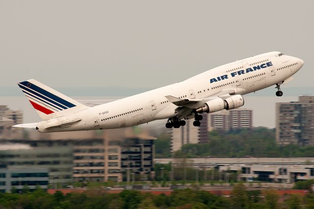 Boeing 747-400 (F-GISD)