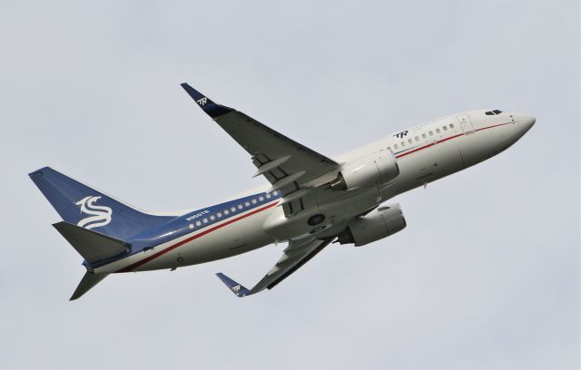 Boeing 737-700 (N950TR) - b737-7cg bbj n950tr dep shannon 2/10/19.