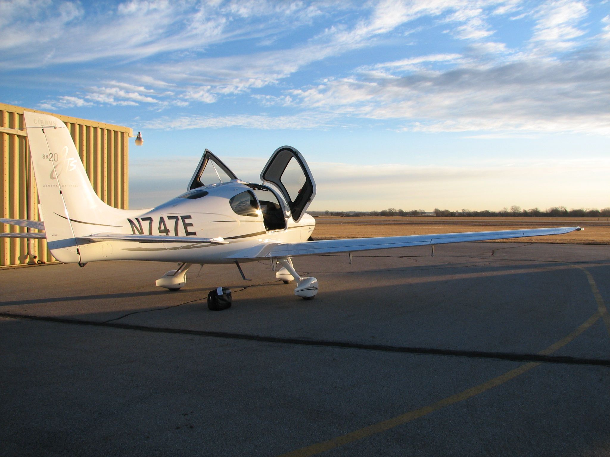Cirrus SR-20 (N747E)