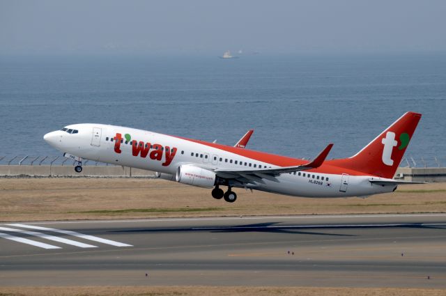 Boeing 737-800 (HL8268) - 2019-03-27