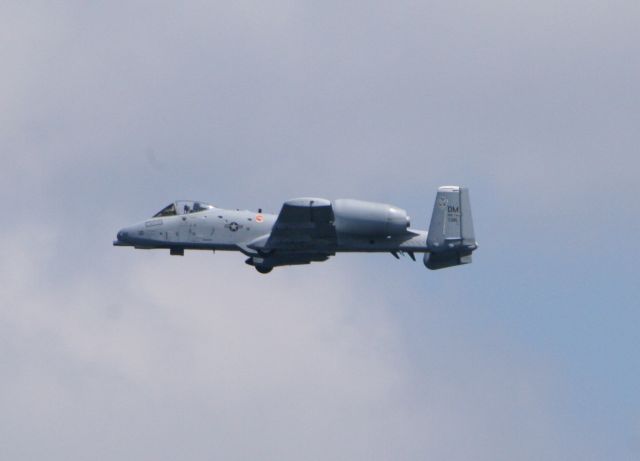 Fairchild-Republic Thunderbolt 2 — - Seafair airshow over Lake Washington 8-3-2008.