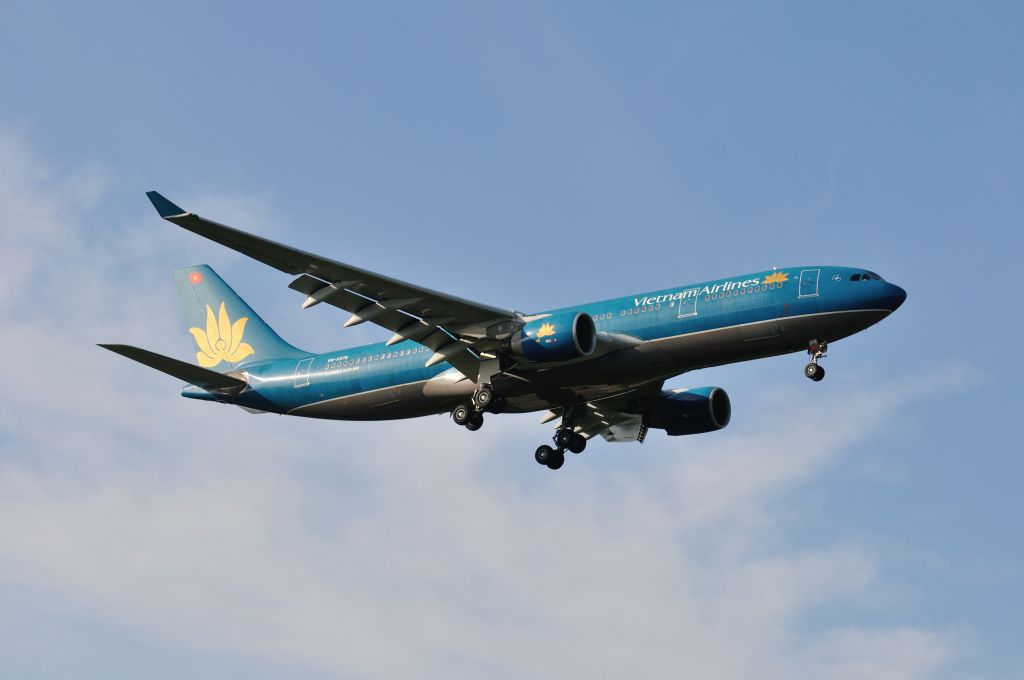 Airbus A330-200 (VN-A376) - 2015/10/4