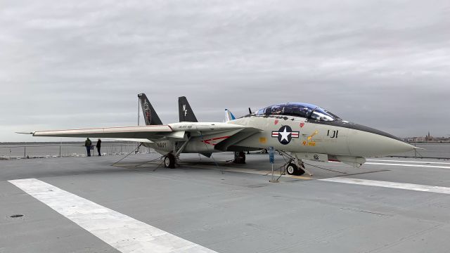 Grumman F-14 Tomcat — - 12/29/19 USS Yorktown