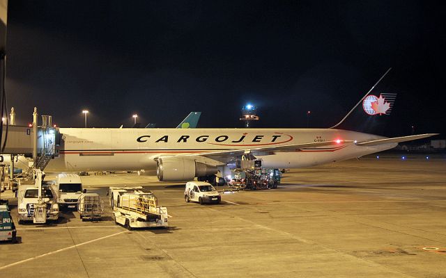 BOEING 767-300 (C-FDIJ) - cargojet b767-39h(er) c-fdij at shannon 22/10/18.