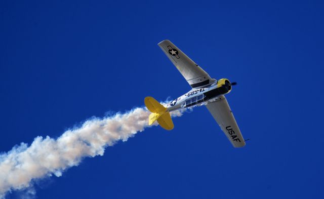 North American T-6 Texan (VH-NRO)